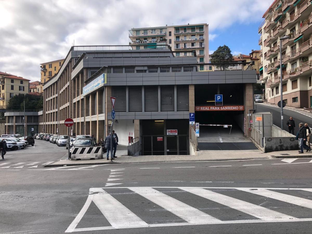 Appartamento Ai Piedi Della Pigna سانريمو المظهر الخارجي الصورة